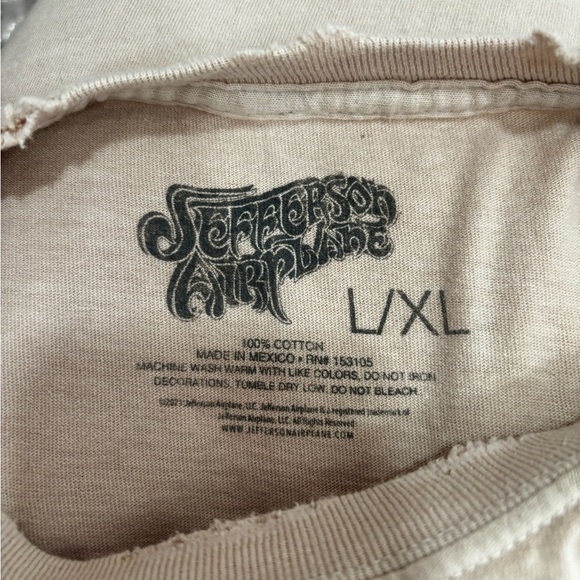 Oversized Jefferson Airplane Tshirt with “somebody to love” on the front - Picture 2 of 3